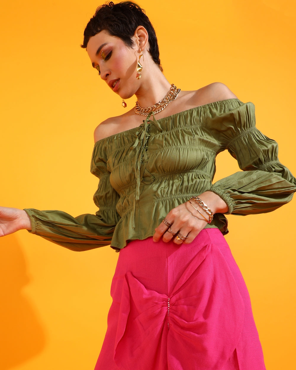 Casual Puff Sleeves Solid Women Dark Green Top